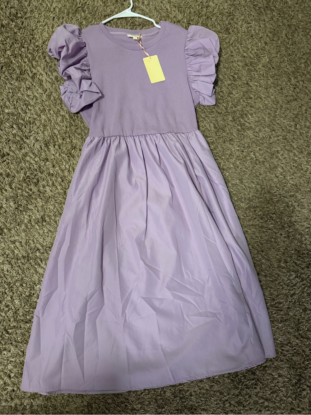 entro Lavender Puff-Sleeve Midi Dress